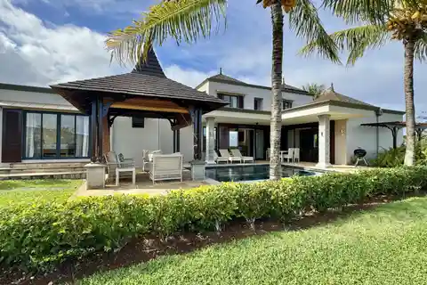 Refined Golf-Front Living on South-West Coast