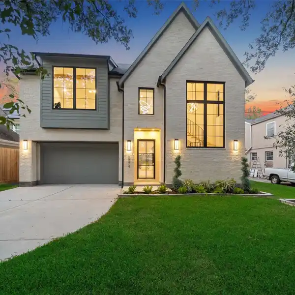 PHENOMENAL NEW CONSTRUCTION IN WEST U