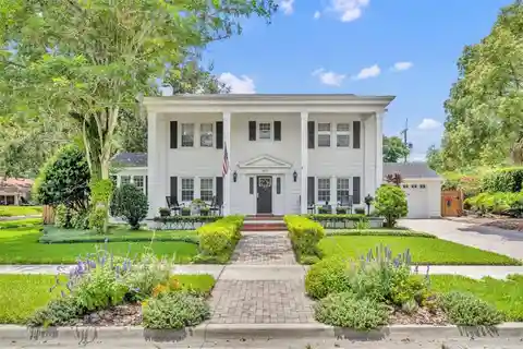 Showstopper in Delaney Park