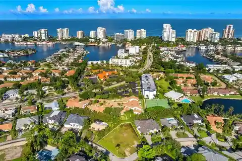 Prime Residential Lot in Coveted Park Shore