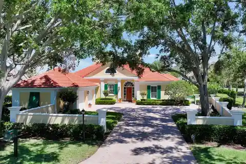 Charming Golf Course Home in the Oaks Club