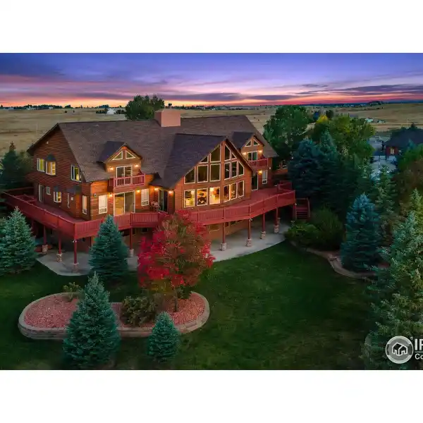 GRAND ESTATE ON 35 ACRES