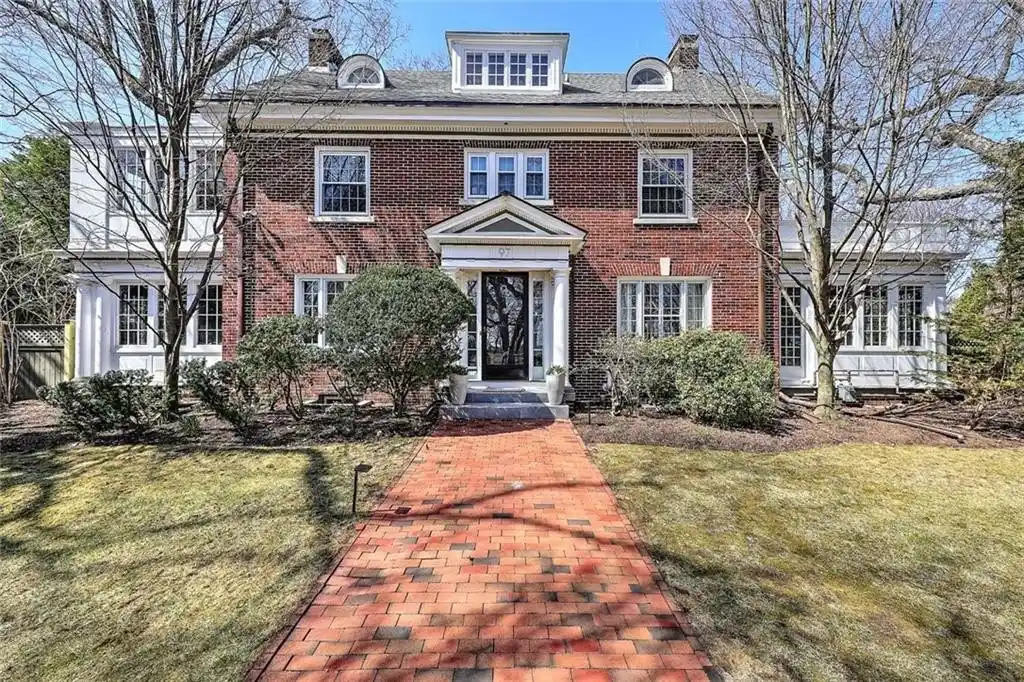Brick Georgian in Blackstone Park