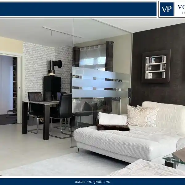 ATTRACTIVE SEMI-DETACHED HOUSE