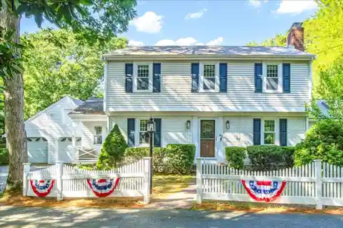Renovated Coastal Oasis Near Old Silver Beach