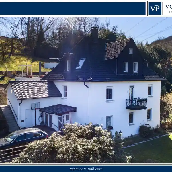 COUNTRY LIVING WITH CITY PROXIMITY