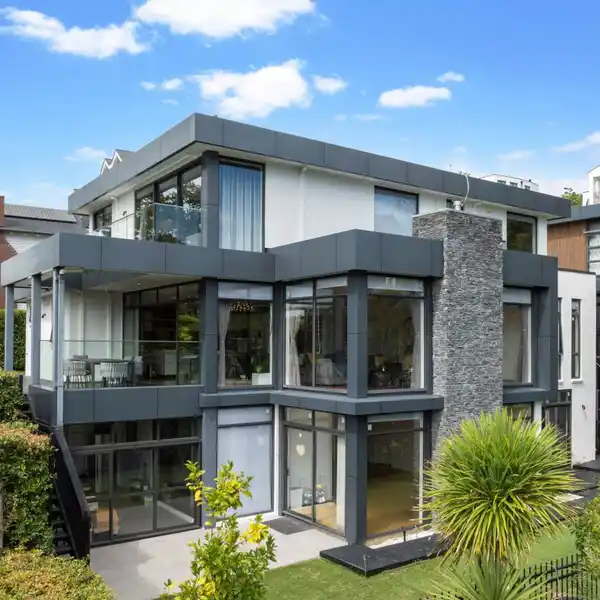 A CONTEMPORARY MARVEL