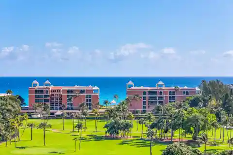 Elegant Penthouse Overlooking City Skyline and Ocean