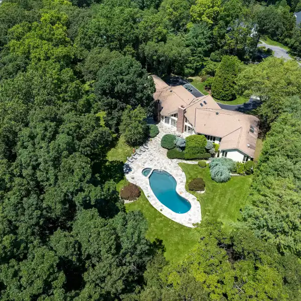 GRACIOUS ONE-LEVEL LIVING ON A PRIVATE ACRE