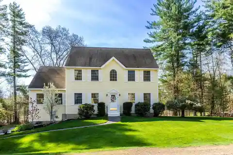 Beautifully Maintained Colonial-Style Home