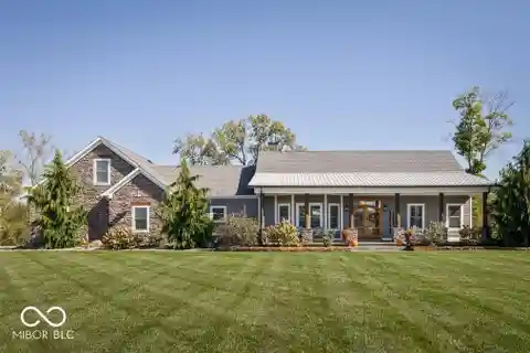 Amazing Custom Built Home in New Palestine