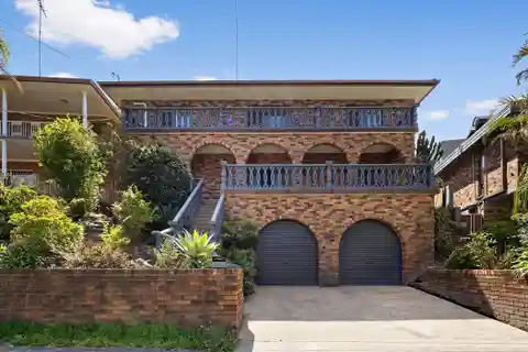 Palatial Family Home