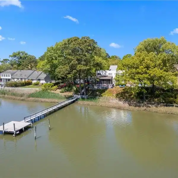 ELEVATED WATERFRONT LIVING