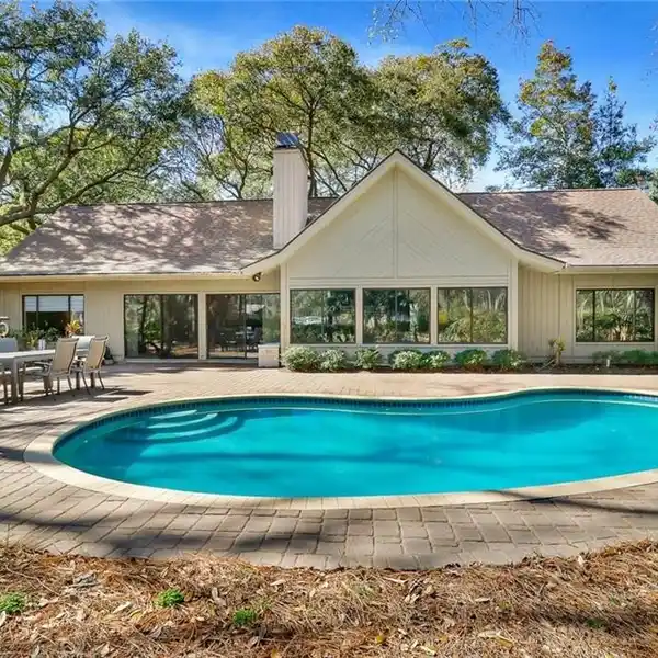 BEAUTIFULLY UPDATED SINGLE-STORY HOME