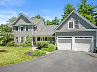 Truly Custom Mint Condition Home