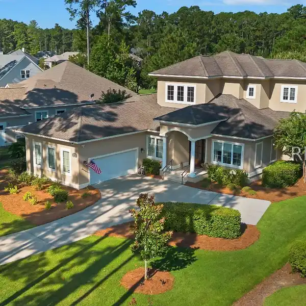 BEAUTIFUL HOME ON THE PETE DYE CHAMPIONSHIP GOLF COURSE