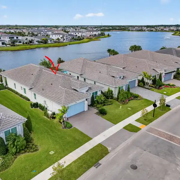 SUNSET VIEWS AND TROPICAL BACKYARD PERFECTION