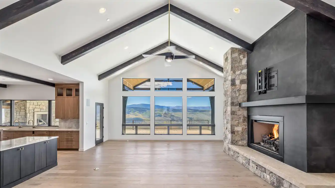 The Pinnacle of Luxury Living at the Top of Webb Peak