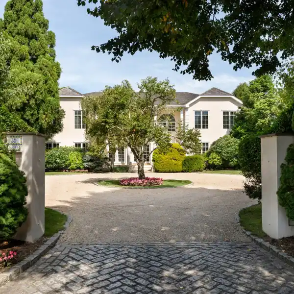 BEAUTIFUL PRIVATE MEDITERRANEAN STYLE HOME FOR RENT