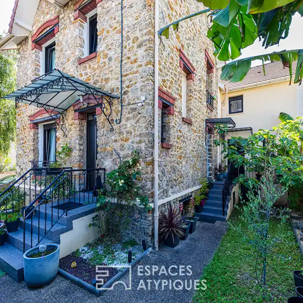 RENOVATED HOME IN THE HEART OF THE POPULAR PAUL BERT DISTRICT