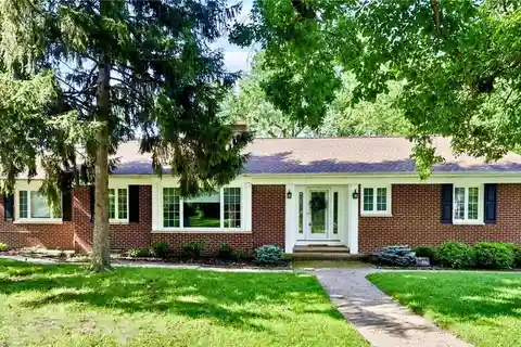 Elegant Ranch Steps from Edgewater Park