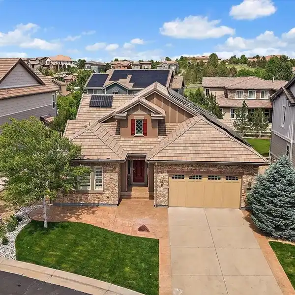 DESIGNER RANCH HOME WITH MOUNTAIN LIFESTYLE