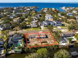 Oversized Double Lot on the Water