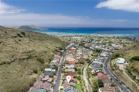 Beautiful Mountain and Ocean Views from Multiple Vantage Points