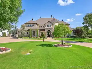Resort-Style Living in the Bluffs of Stone Canyon