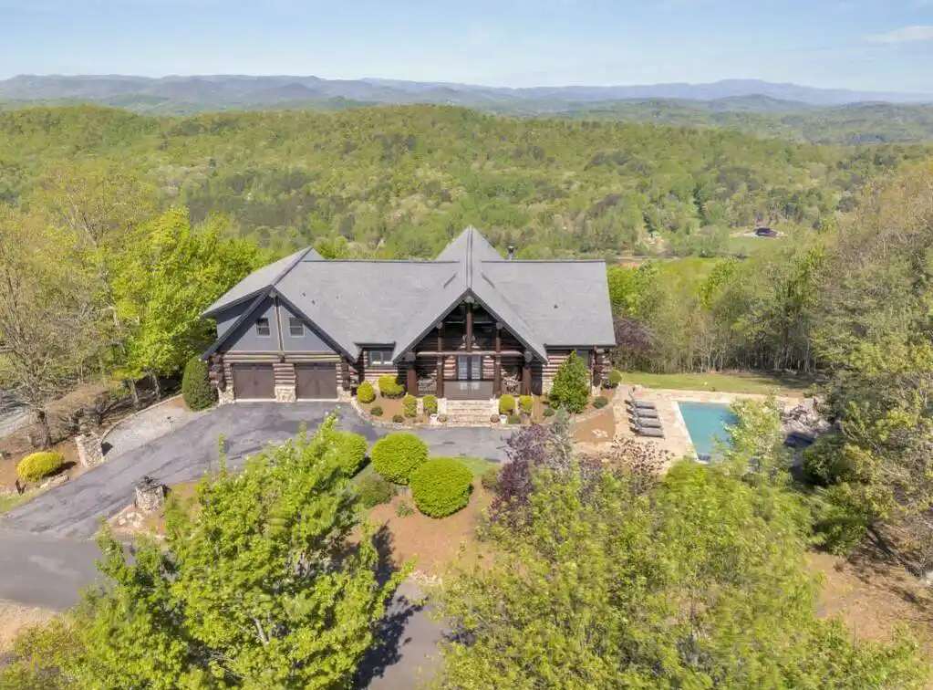 Grand Mountaintop Canadian Log Home