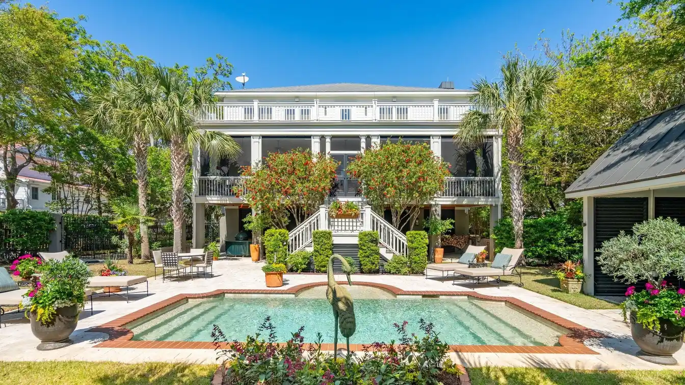 Refined Luxury in Old Village