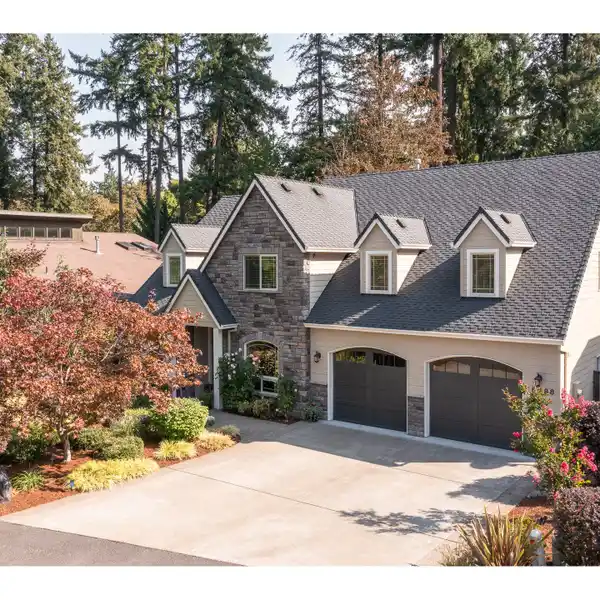 GORGEOUS LIGHT-FILLED HOME