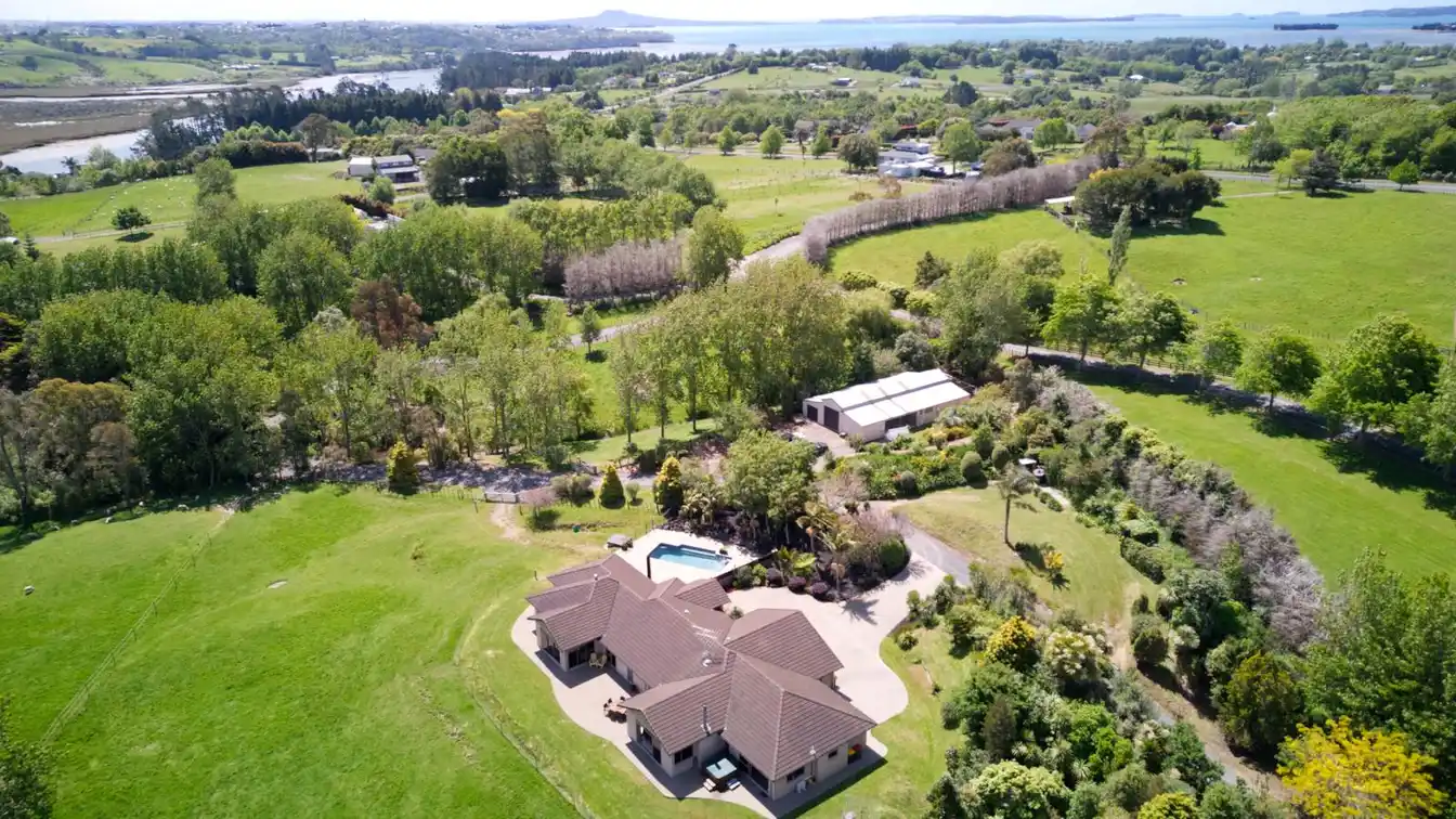 25 Acres of Luxury on the Clifton Peninsula