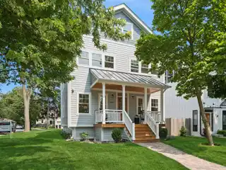New Construction in a Prime Location