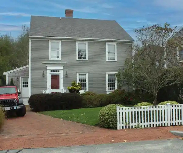 DELIGHTFUL HOME IN SOUGHT-AFTER NAUSHOP