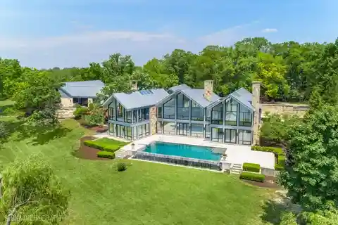Modern Lakefront Masterpiece in Prestigious Barrington Hills