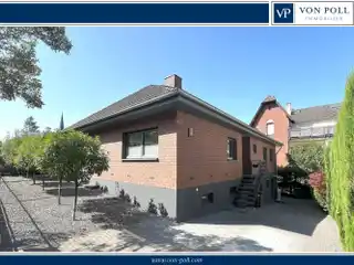 Modern and Updated Bungalow Close to Downtown Bensheim!