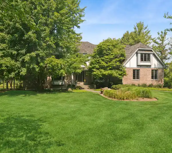STATELY BRICK RESIDENCE IN STONEHAVEN