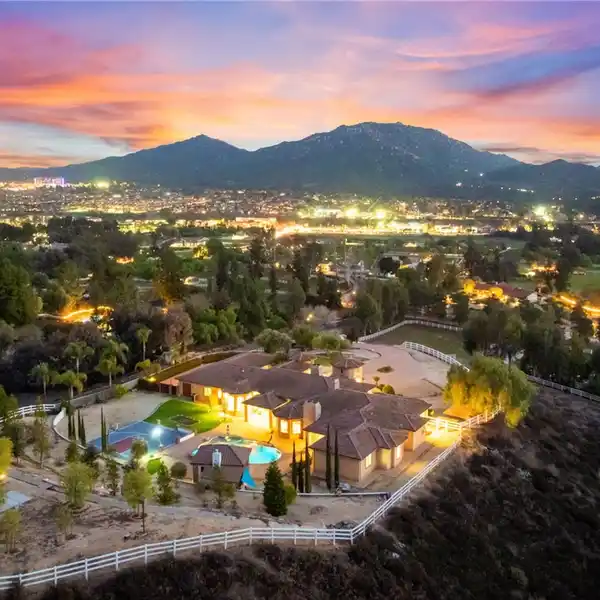 ONE-OF-A-KIND CUSTOM HOME IN PRIME TEMECULA LOCATION