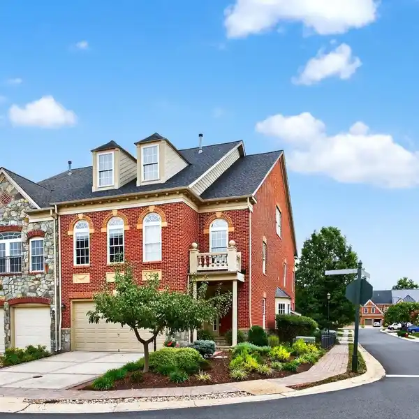 BEAUTIFULLY UPDATED RESIDENCE IN RIVER CREEK