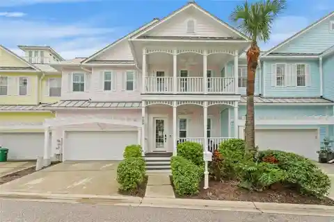 Fully Renovated Key West–style Townhome