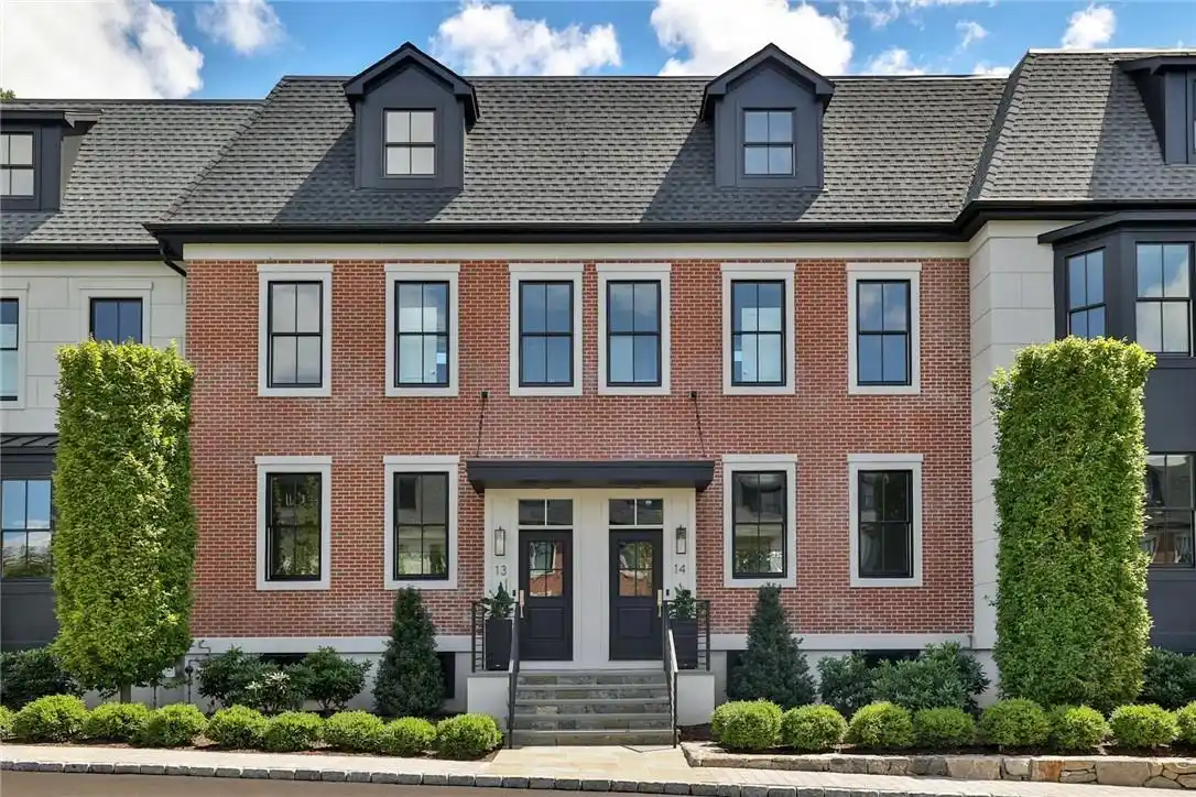 Exceptional Comfort and Convenience at Armonk Close