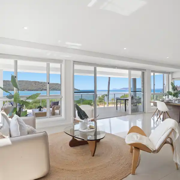 LUXURIOUS COASTAL LIVING WITH BREATHTAKING OCEAN VIEWS