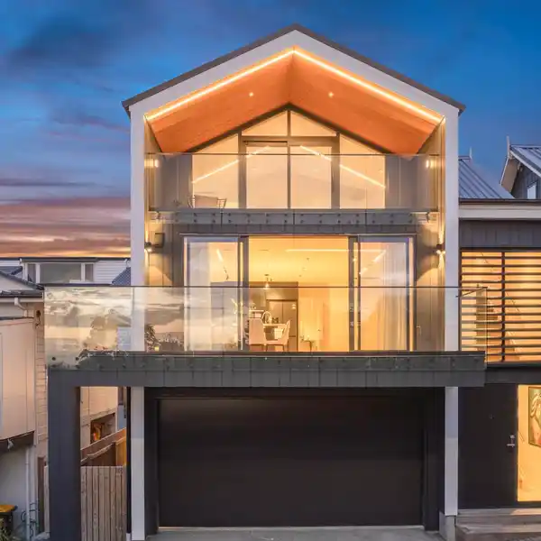 ELEGANT SEAVIEW SANCTUARY