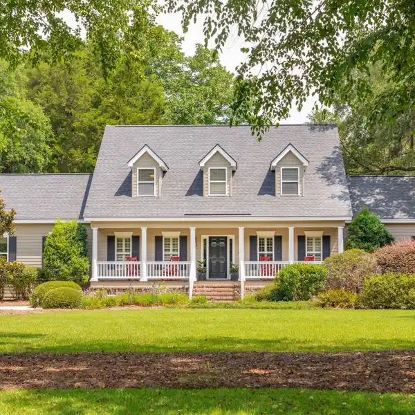 A COVETED PROPERTY IN STONO FERRY
