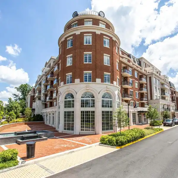 SPACIOUS HOME AT THE SIGNET