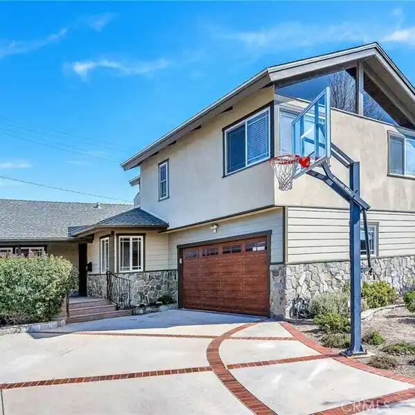 EXCEPTIONAL FIVE BEDROOM HOME IN SOUTH TORRANCE