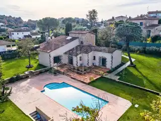 Charming Villa in a Peaceful Area
