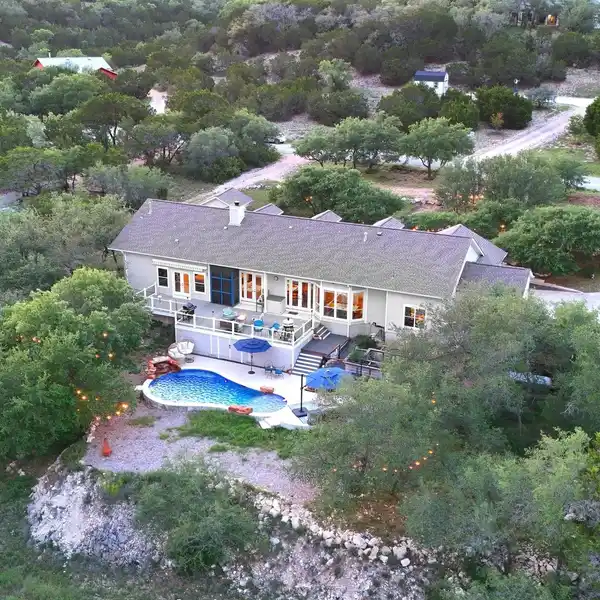 BEAUTIFULLY UPDATED SINGLE-STORY HOME IN A SERENE SETTING