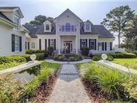 TIMELESS CLASSIC LIGHT-FILLED GOLF VIEW HOME